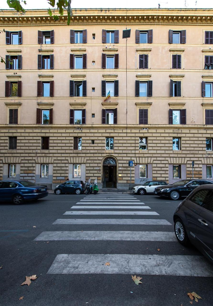 Lungotevere Ripa — Photos 1